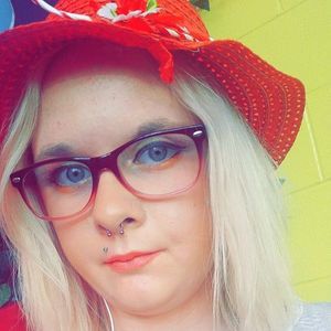 Meet your Posher, Cassie